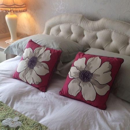 Отель Dove Tree House Уитби Экстерьер фото