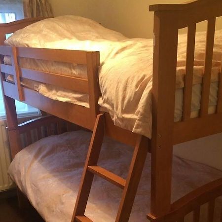 Отель Dove Tree House Уитби Экстерьер фото